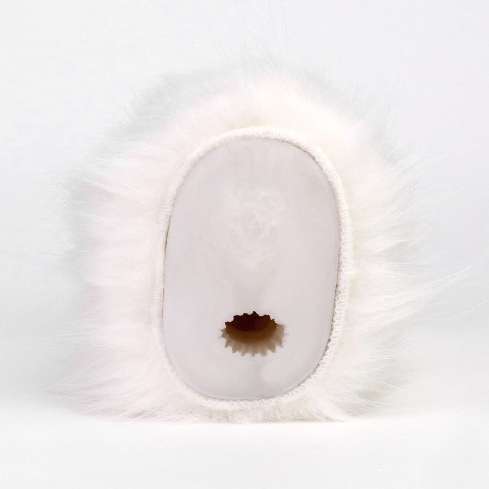 Furry Male Masturbator Alvplux White Fluffy Fur – detail close-up