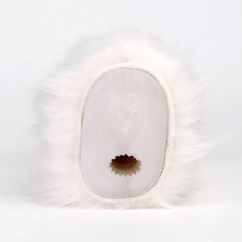 Furry Male Masturbator Alvplux White Fluffy Fur – detail close-up