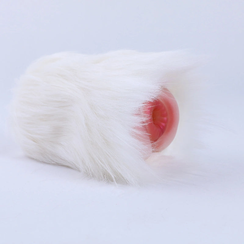 Furry Male Masturbator Arctplux Arctic White Fur – lateral side view