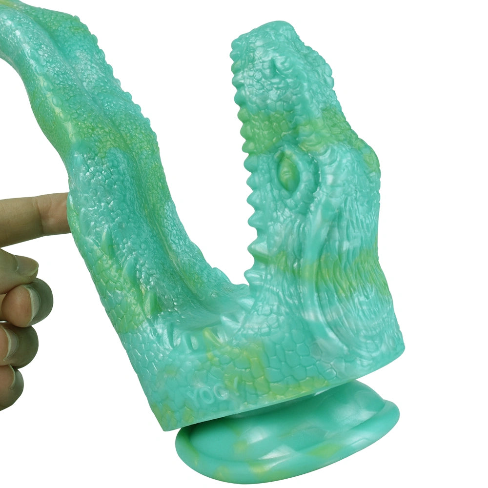 Dragon Dildo FANGVEX Bifid Tongue Jade Glow – close-up detail