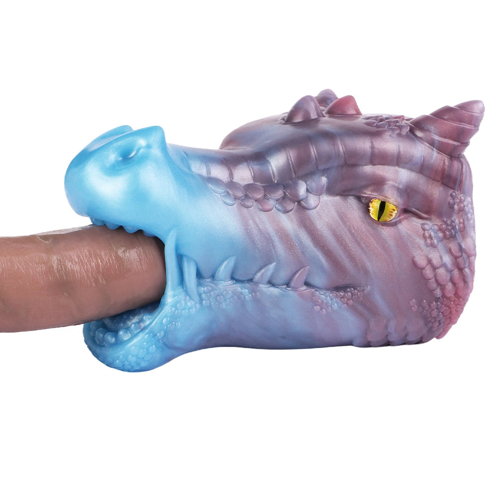 Dragon Masturbator Drakvorn Fantasy Yellow Eye – rear profile view