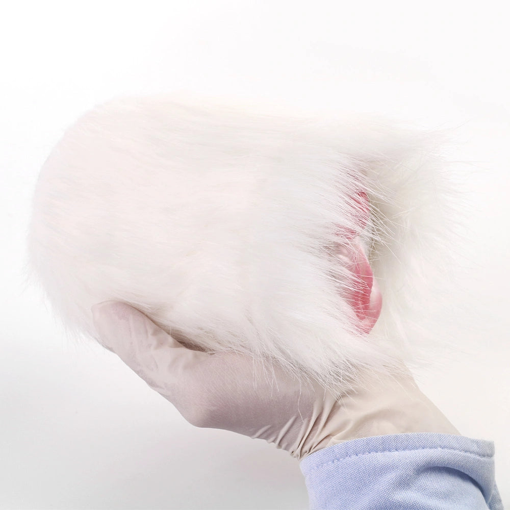 Furry Male Masturbator Equiplux White Mane – surface texture detail