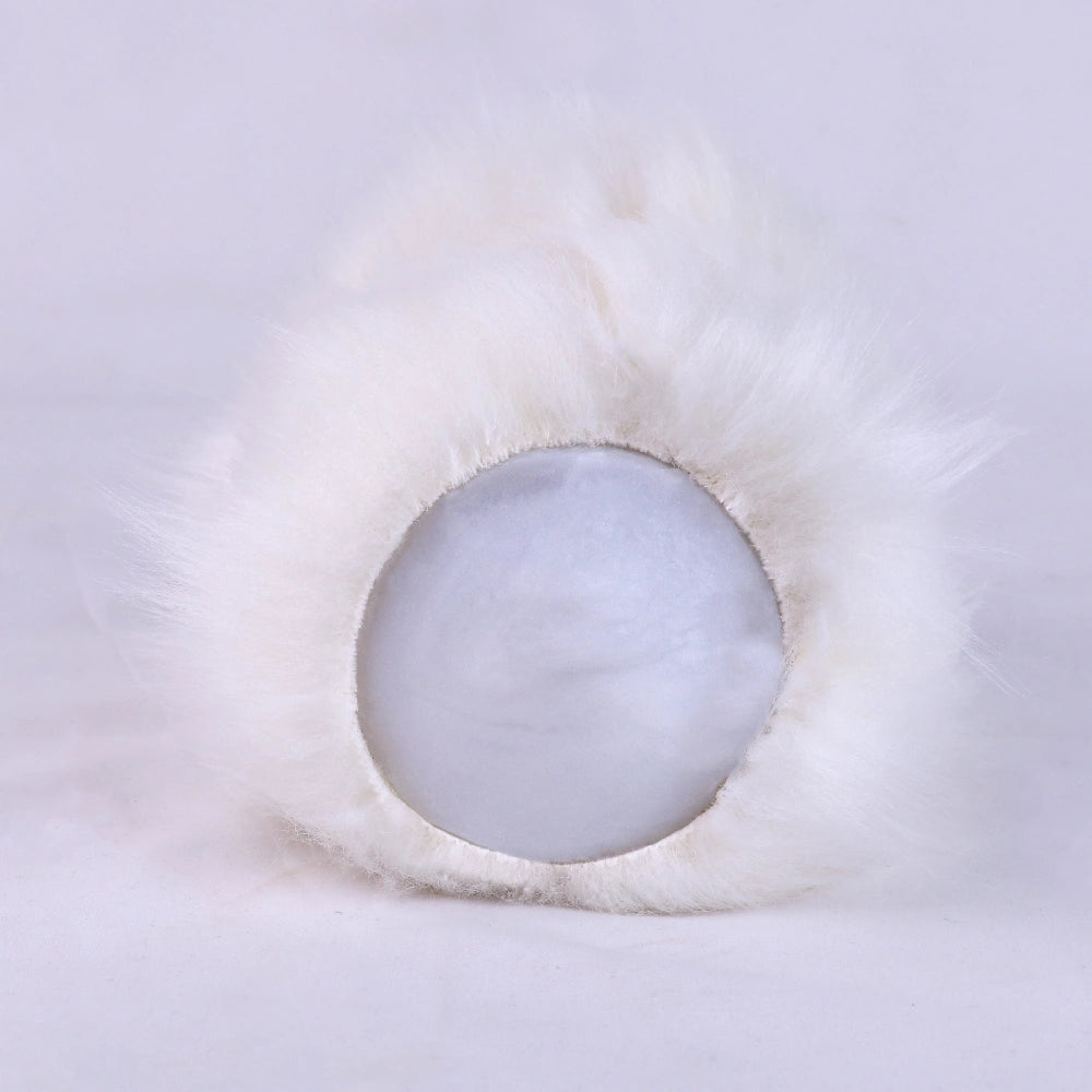 Furry Male Masturbator Rongplux White Long Fur – detail close-up