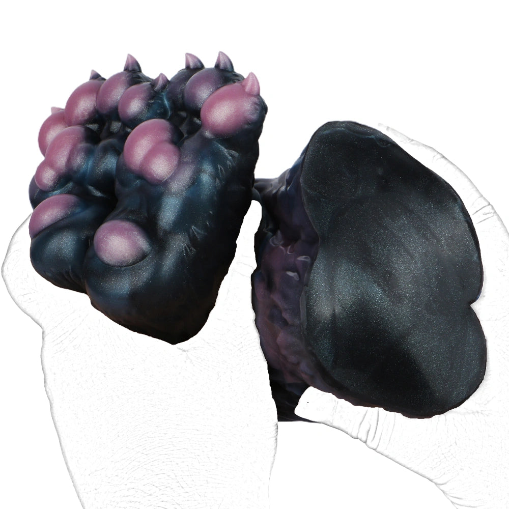 Canine Paw Masturbator Veldrak Double Midnight – surface texture detail