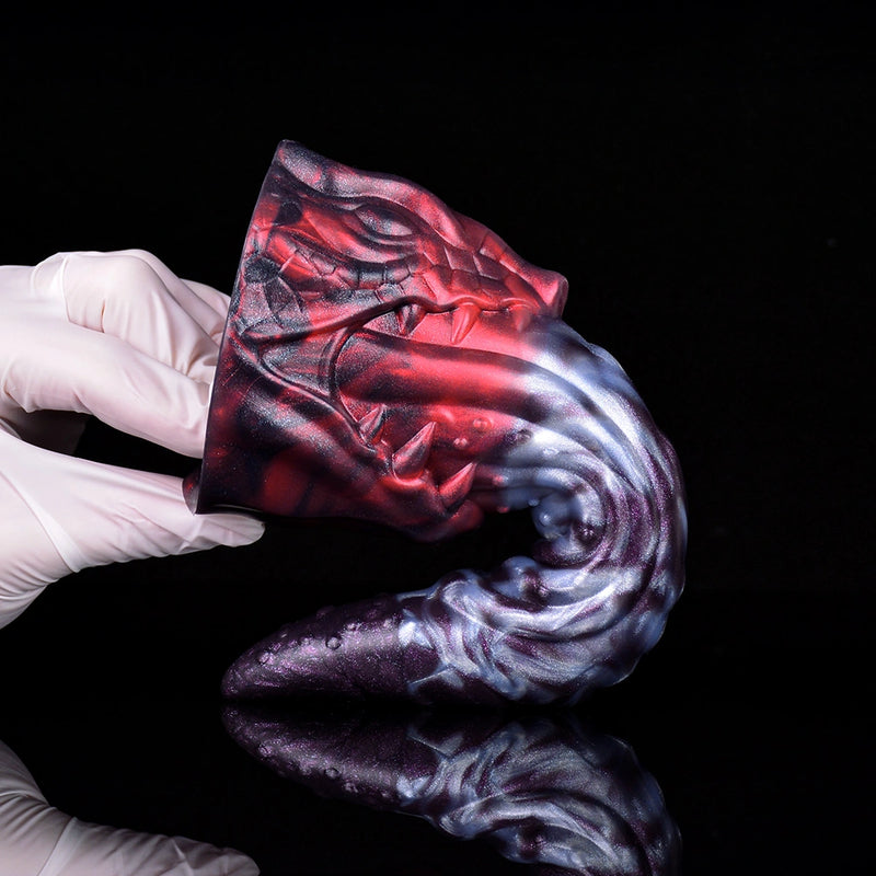 Dragon Dildo VOLCVEX Void Ember Platinum Silicone – surface texture detail